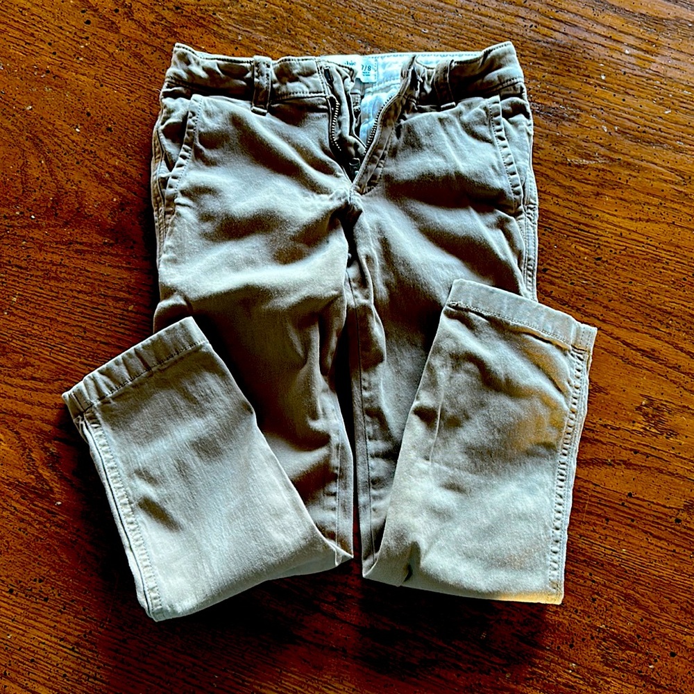 Abercrombie Kids 7/8 boys straight khakis